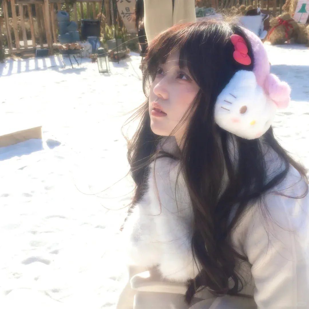 离婚后，周律师他对我死缠烂打